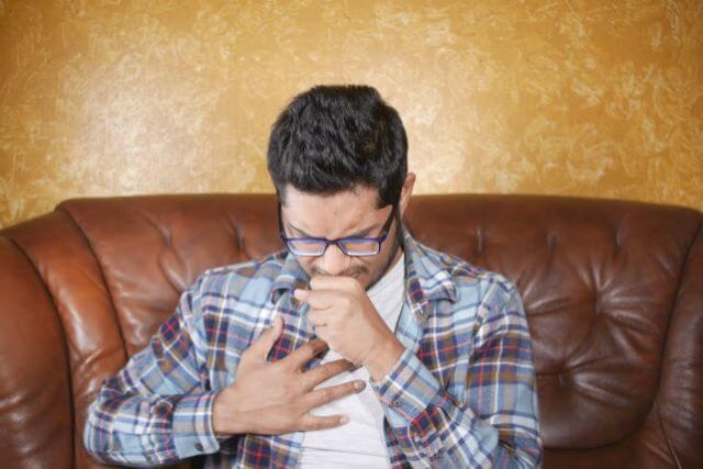 How can I travel with anaphylactic allergies?