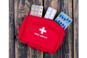 what is in first aid kits