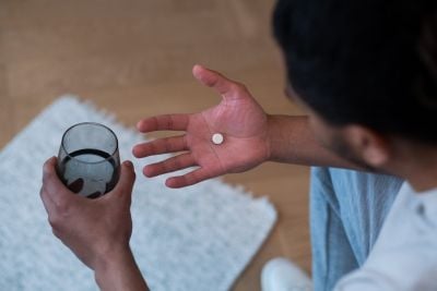 Blood thinner medication and medical alert bracelet — anticoagulant safety guide Australia
