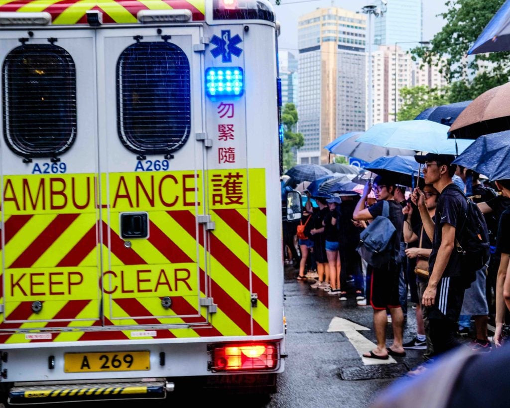 ambulance medical id bracelet